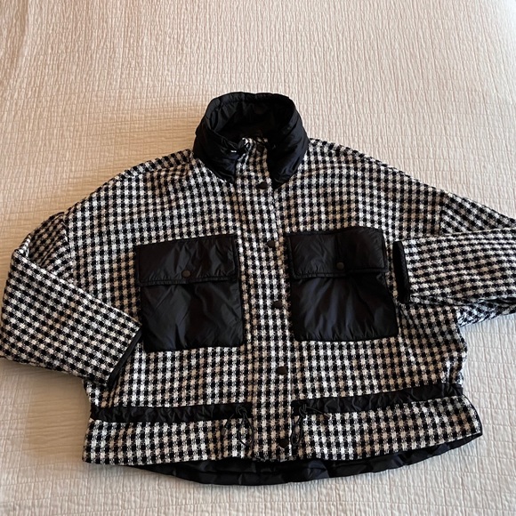 Zara Jackets & Blazers - EUC Zara black/white check oversized jacket